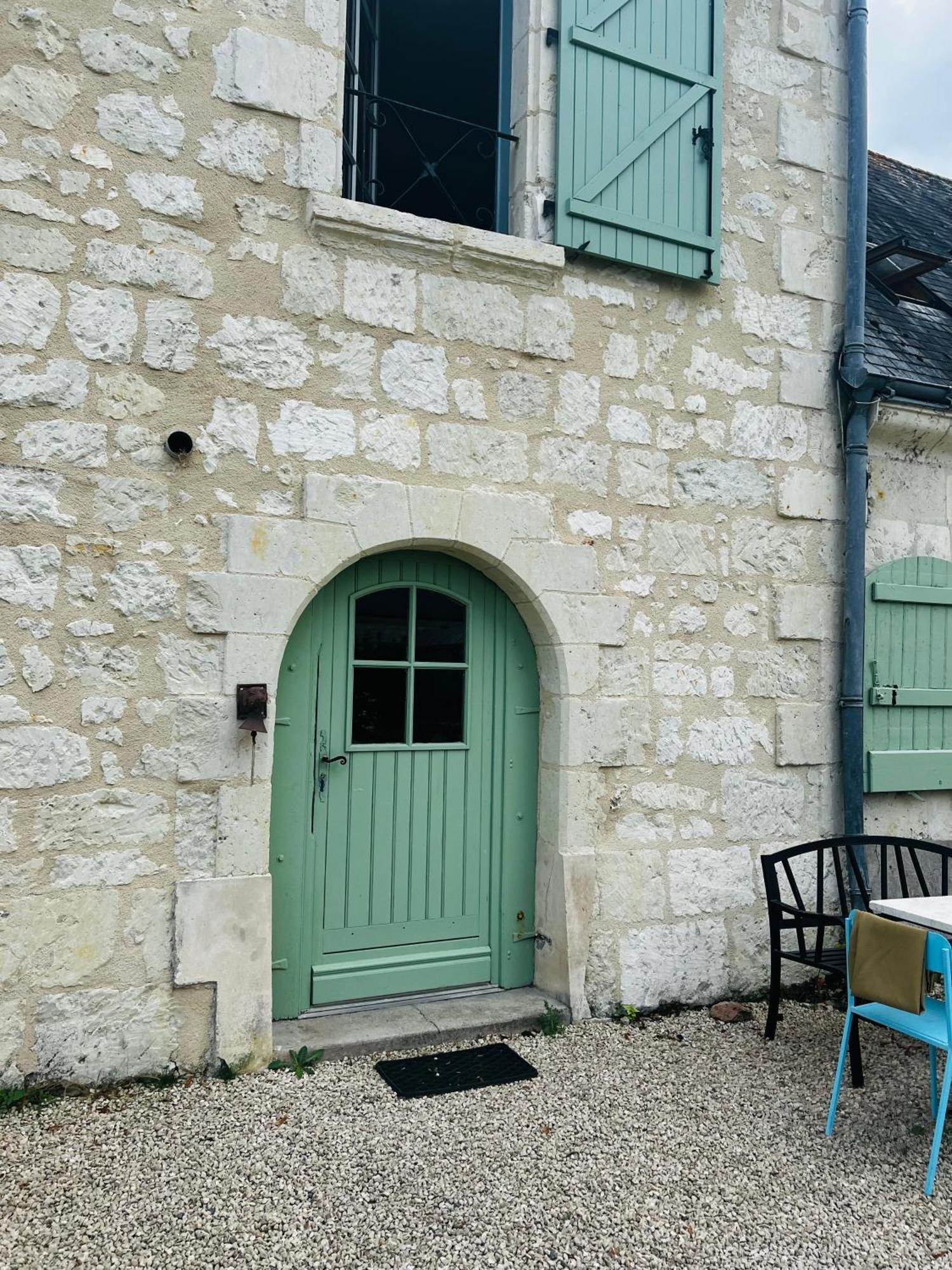 Chateau De La Thibaudiere Bois Savary - Chambre Familiale Du Roi Allonnes  Exterior foto